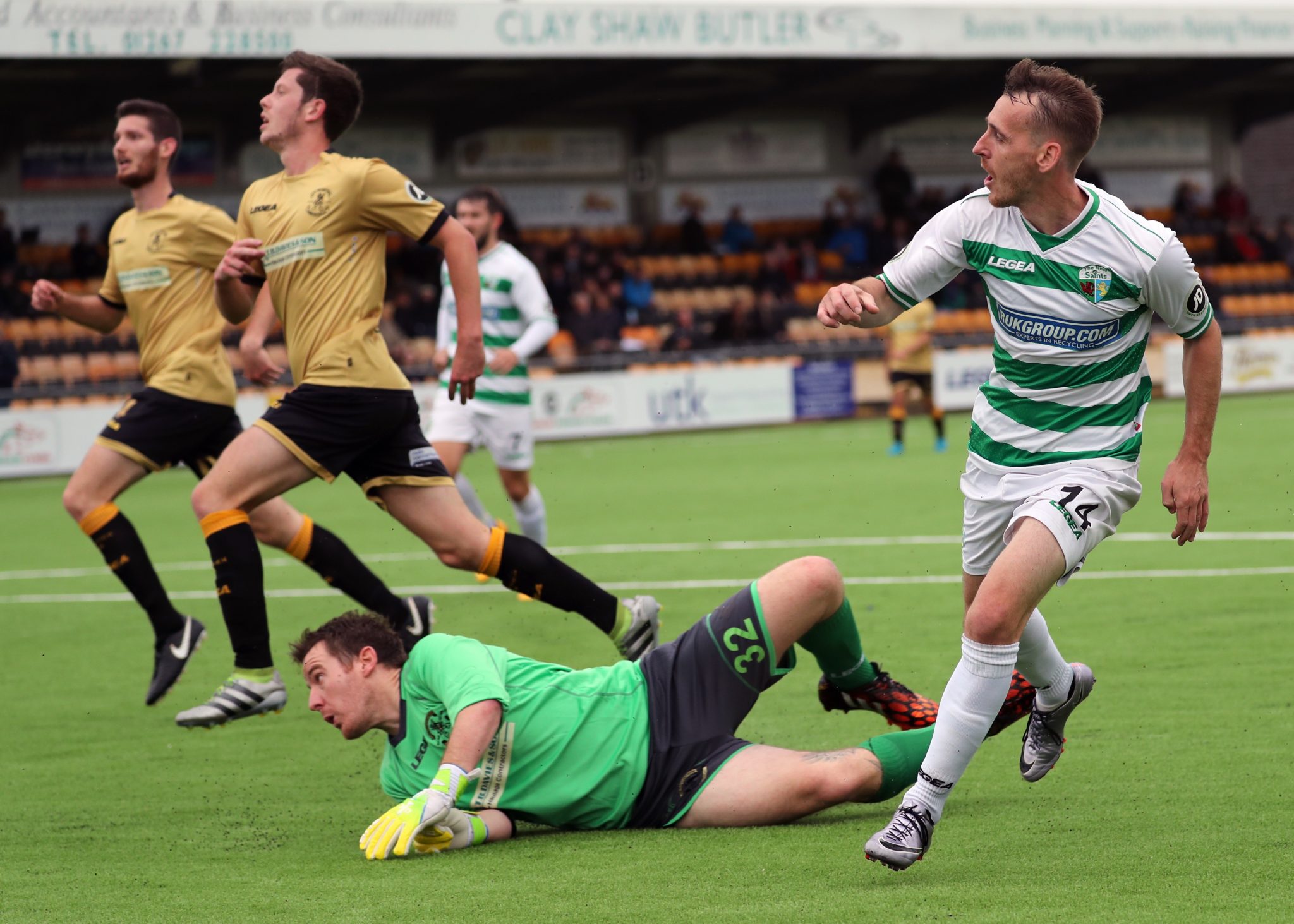 Carmarthen Town 0 The New Saints FC 5
