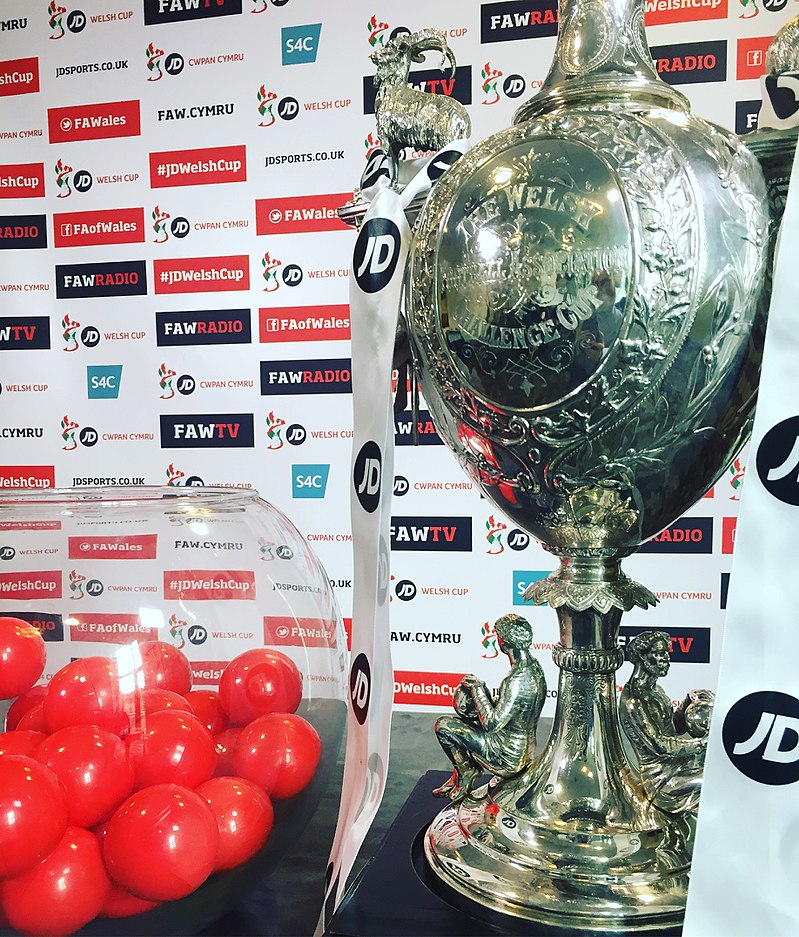 800px-Welsh_Cup_Trophy