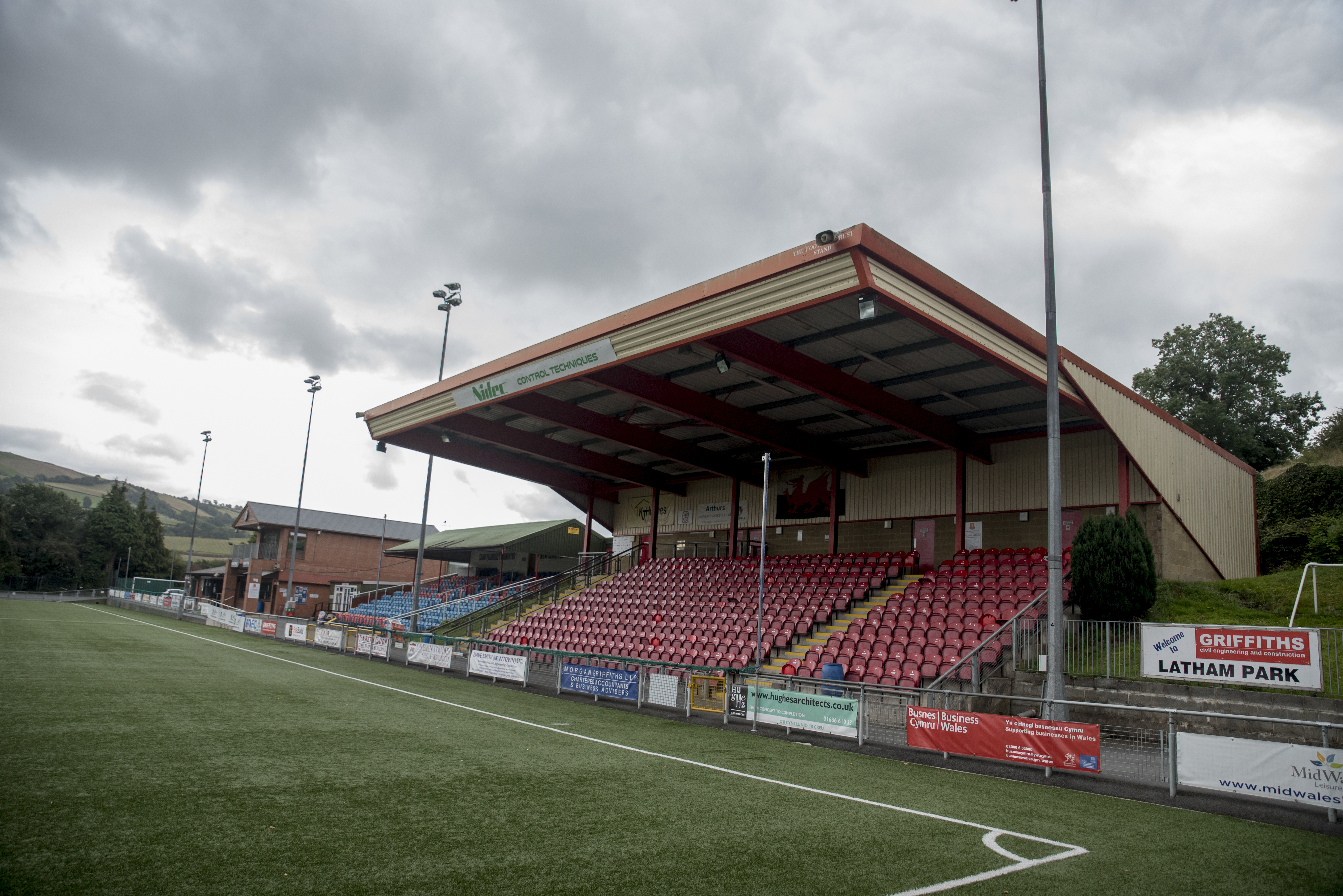 Newtown FC-4