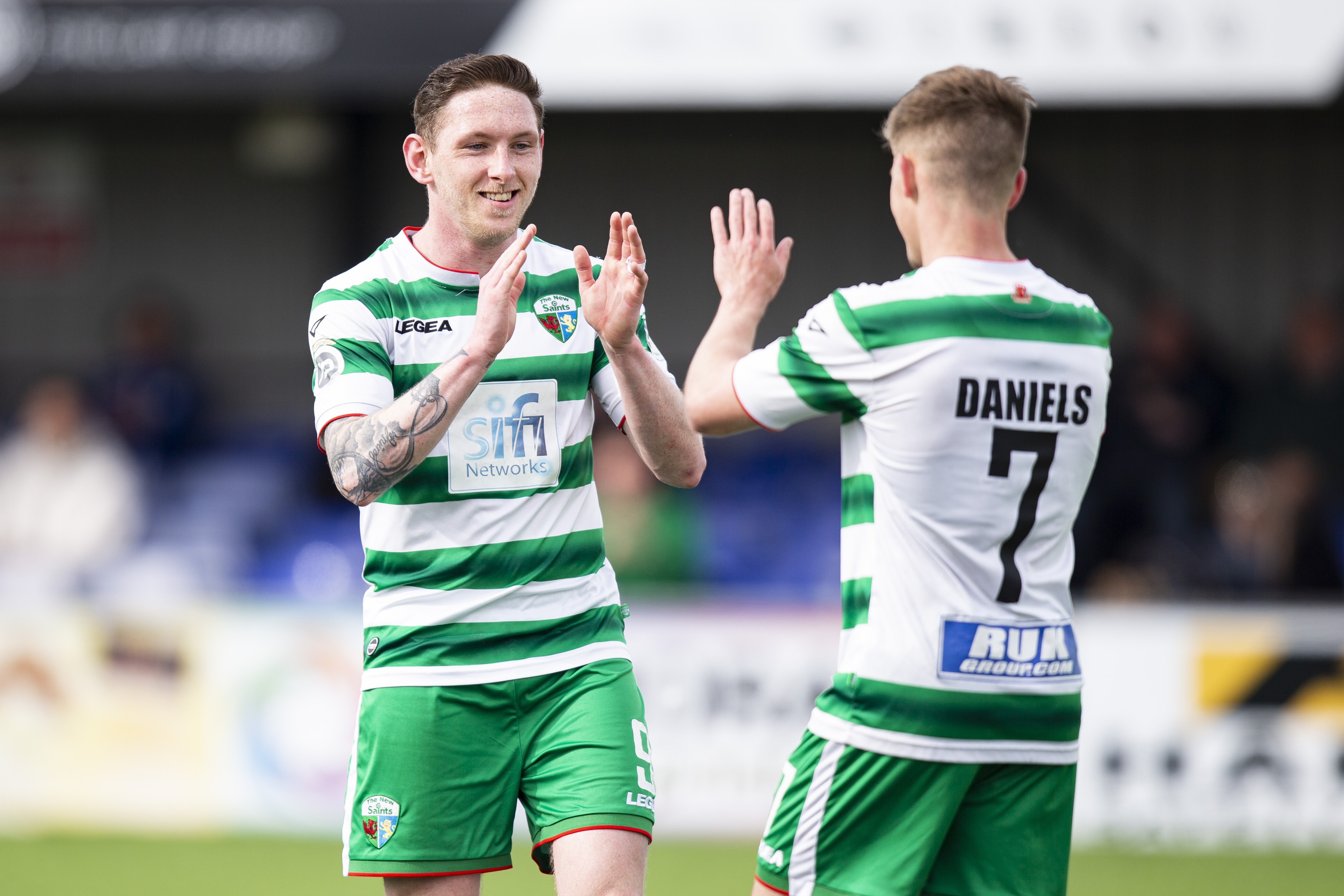Saints secure the victory in a seven-goal thriller