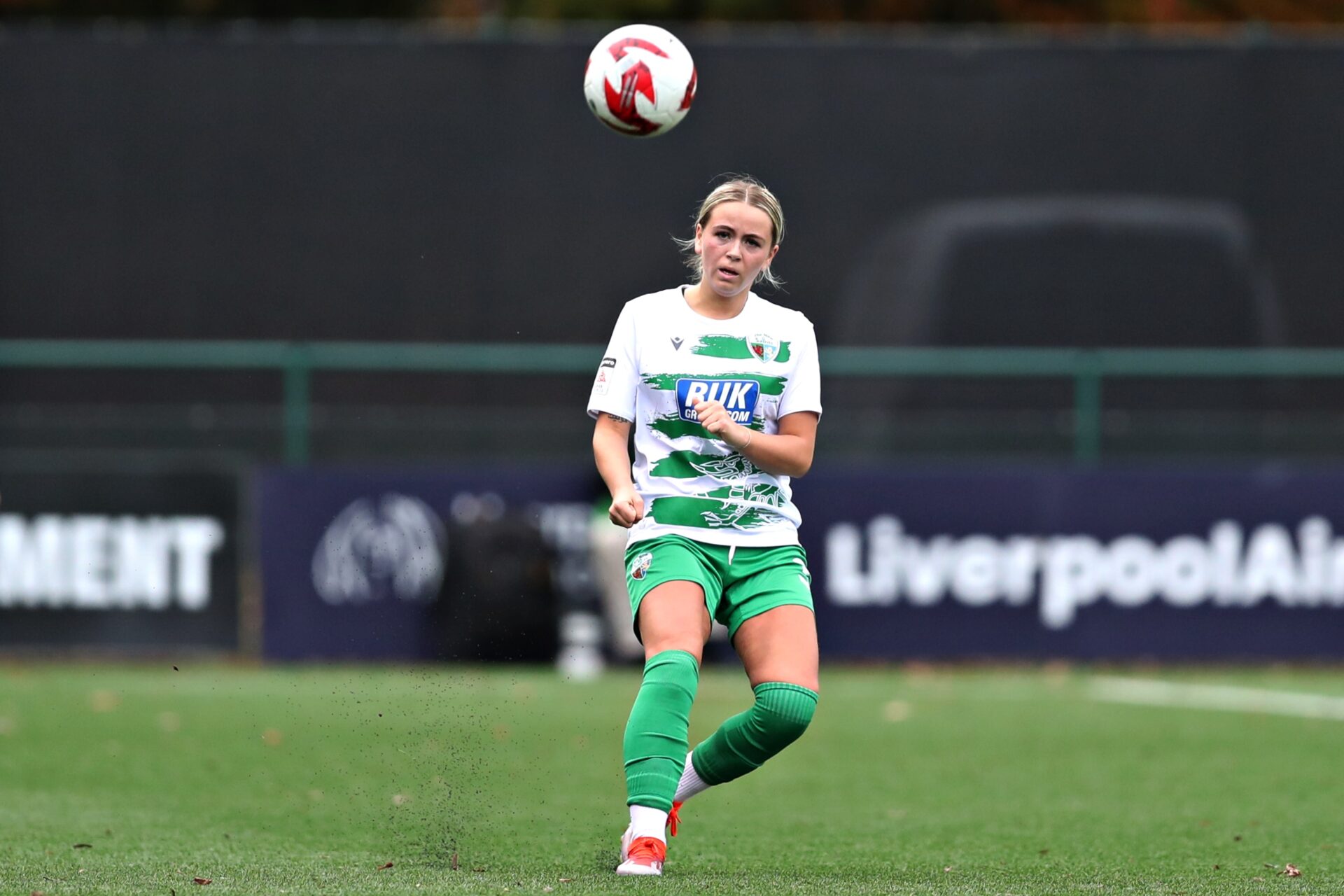 OSWESTRY, SHROPSHIRE, ENGLAND – 27th OCTOBER 2024 – The New Saints Women vs Barry Town United Women in Round 6 of the Genero Adran Premier at Park Hall, Oswestry (Pic by Sam Eaden/FAW)